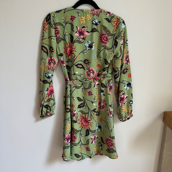 LOFT Green Floral Long Sleeve Genuine Wrap Dress - Picture 6 of 6